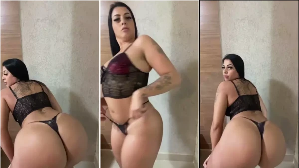 Morena Naty Reis showing off the sculptural body