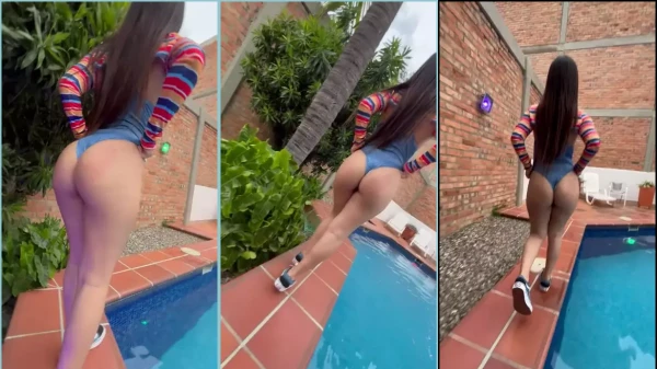 Katalina Sandoval in sexy video with punched swimsuit