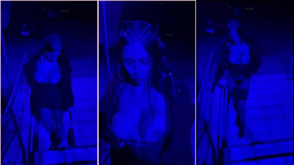 Fit naturist showing the hot tits and ass