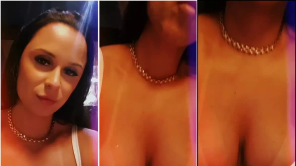 Jessica Minasian showing her beautiful neckline