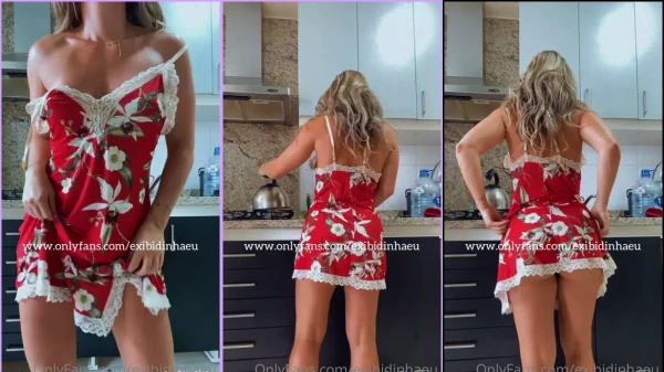 Lais display short dress in the kitchen