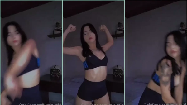 Beautiful mia reid dancing horny