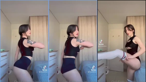 Skinny pussy mia reid dancing in the room