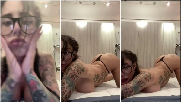 Alex Mucci Nerd of Glasses showing off