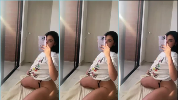 Natalia Torres filming her little body in the bathroom