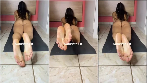 Naturist Fit Very hot lying on the floor