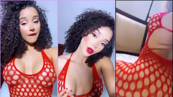 Yeiverlin using transparent lingerie that makes her very cat