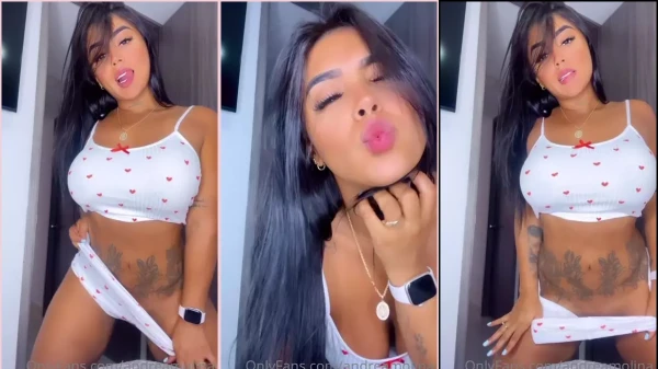 All naughty, Andreamolina is sensualizing on the camera