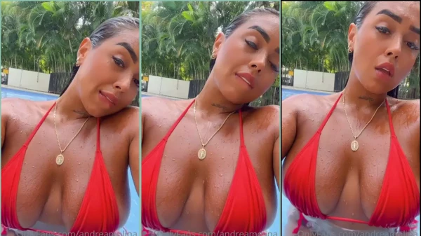 Andreamolina video taking pool bath