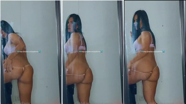 Yayakztro rolling the ass using only thong panties