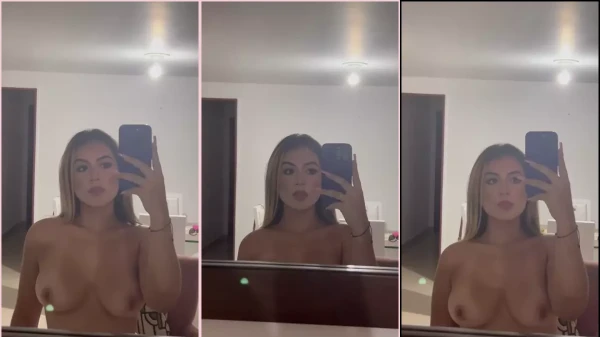 Tinaquintero recorded a naked video in front of the mirror