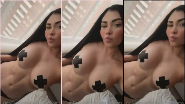 DJ Yenifer Dreams Hot Sexy With Hard Breasts