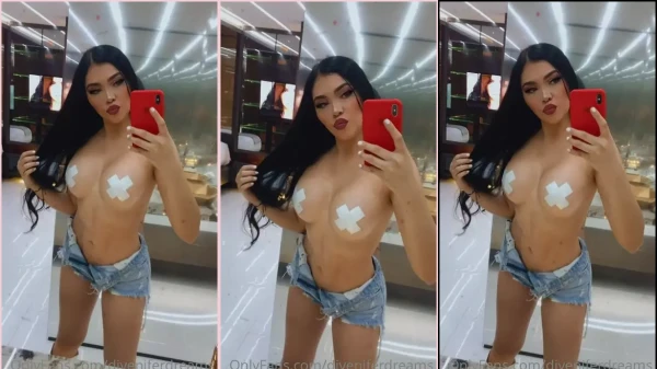 DJ Yenifer Dreams XXX With Breaks Showing
